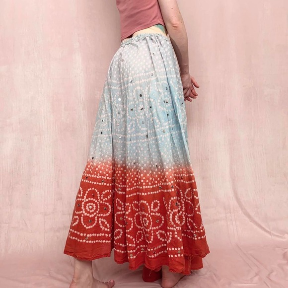 Vintage Max Mehra Red Blue Tie Dye Flowy Sparkly Sequins Maxi Skirt, Fits S-XXL - Picture 3 of 4